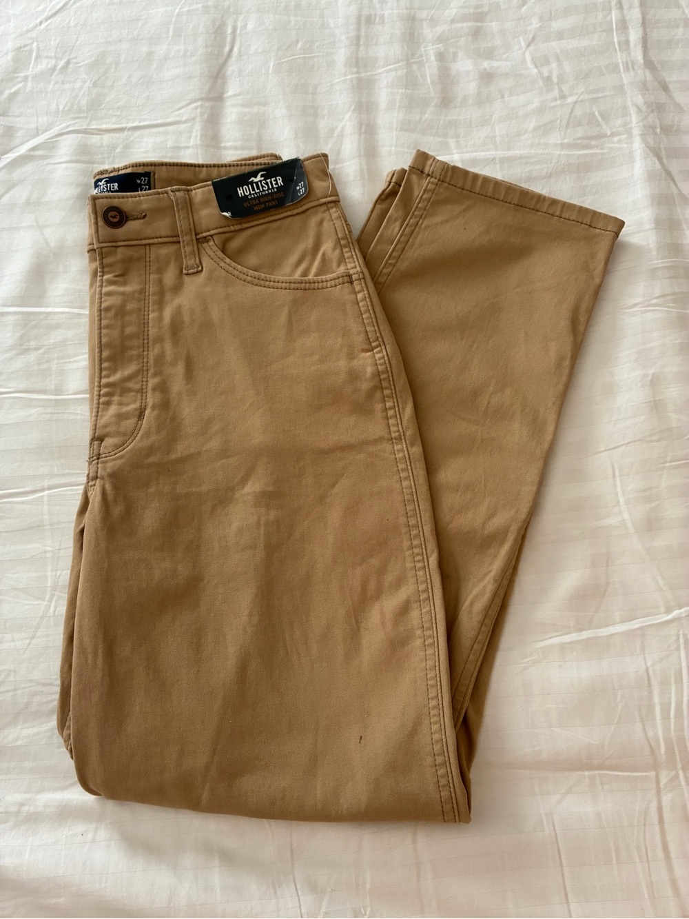 Hollister Women’s High Waisted Mom Pants Classic Tan Chinos US 27”/27”